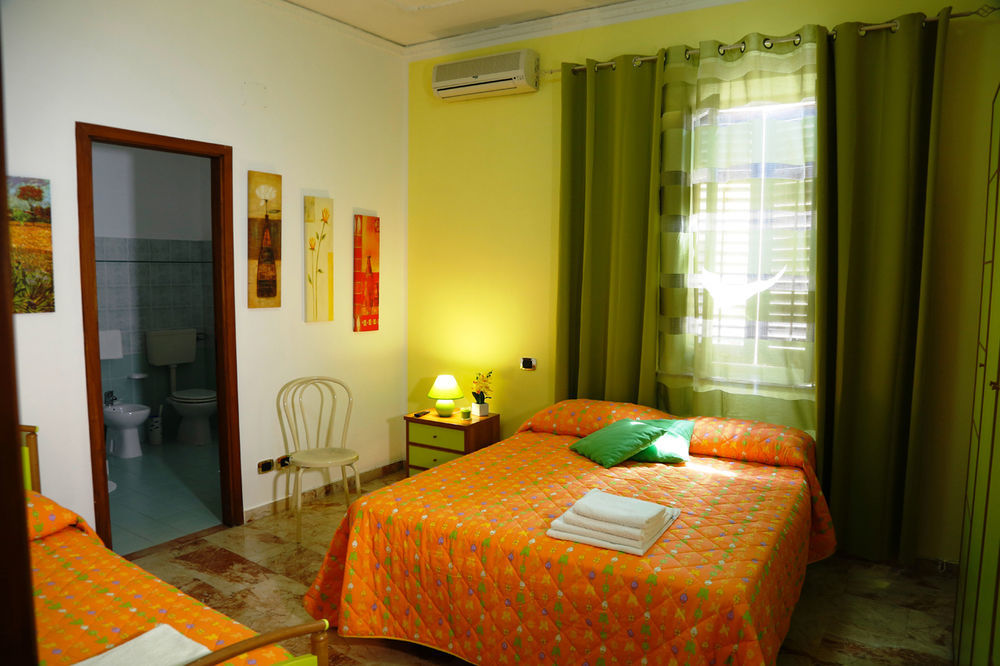 B&B Casa Orlando Terrasini Luaran gambar