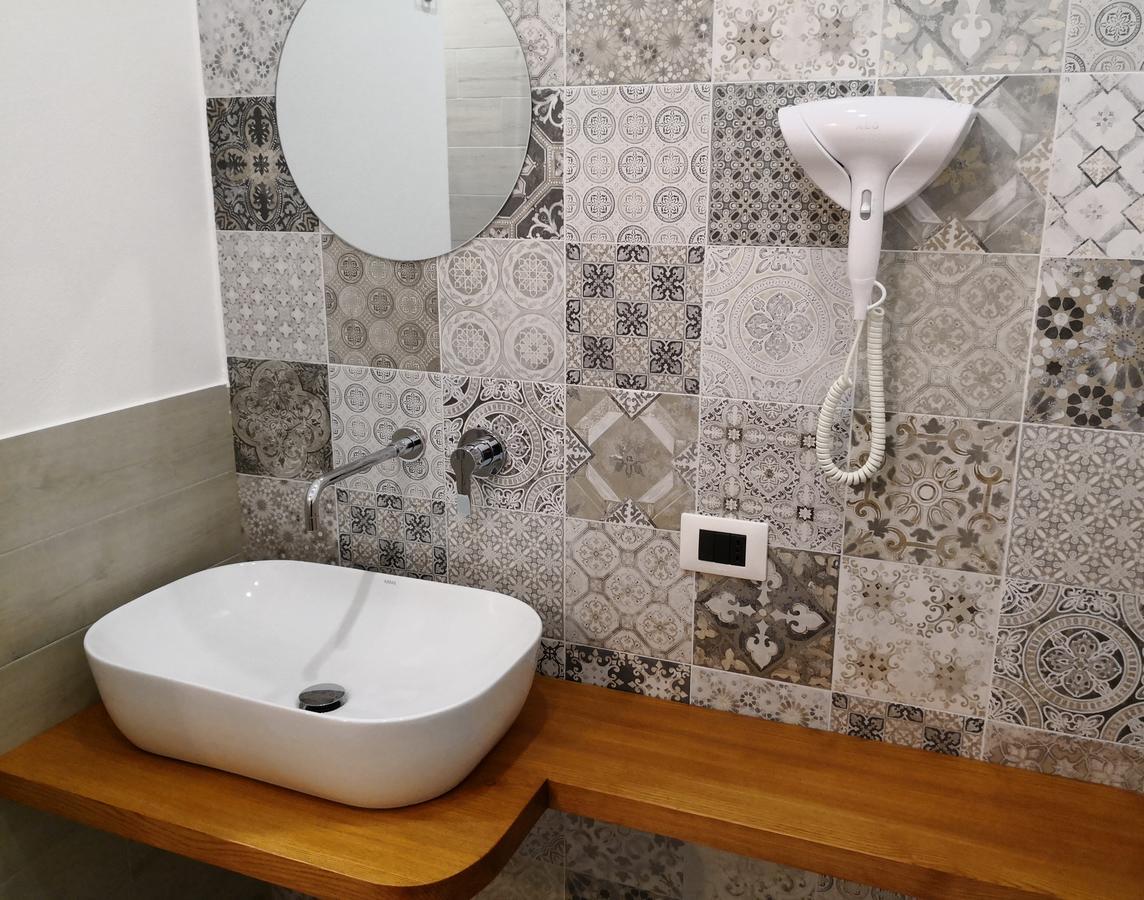 B&B Casa Orlando Terrasini Luaran gambar